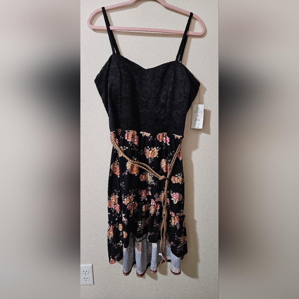 XXL No Boundaries black and floral dress